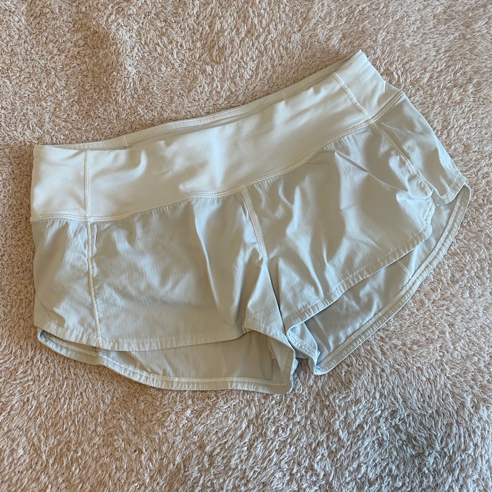 Lululemon Speed Up short 2.5”